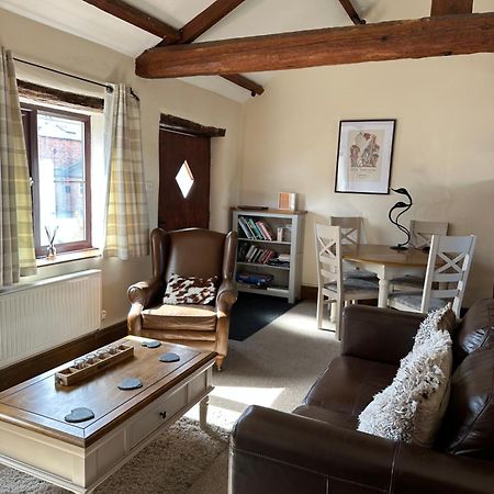 Skipbridge Farm Cottages Green Hammerton エクステリア 写真